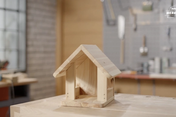 Vogelhaus aus Holz